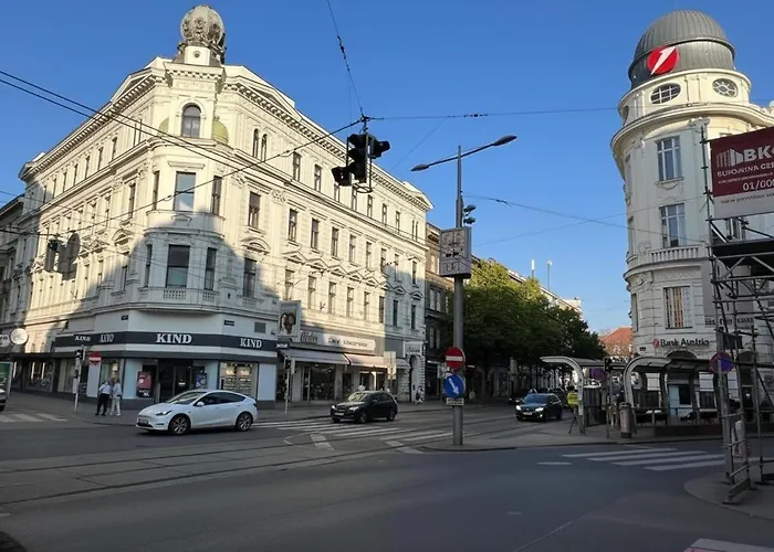 City&more-10! Charmantes Mit Altbauflair!